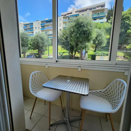 Lägenhet Au Calme A Proximite Du Port, De La Vieille De , De La Promenade Des